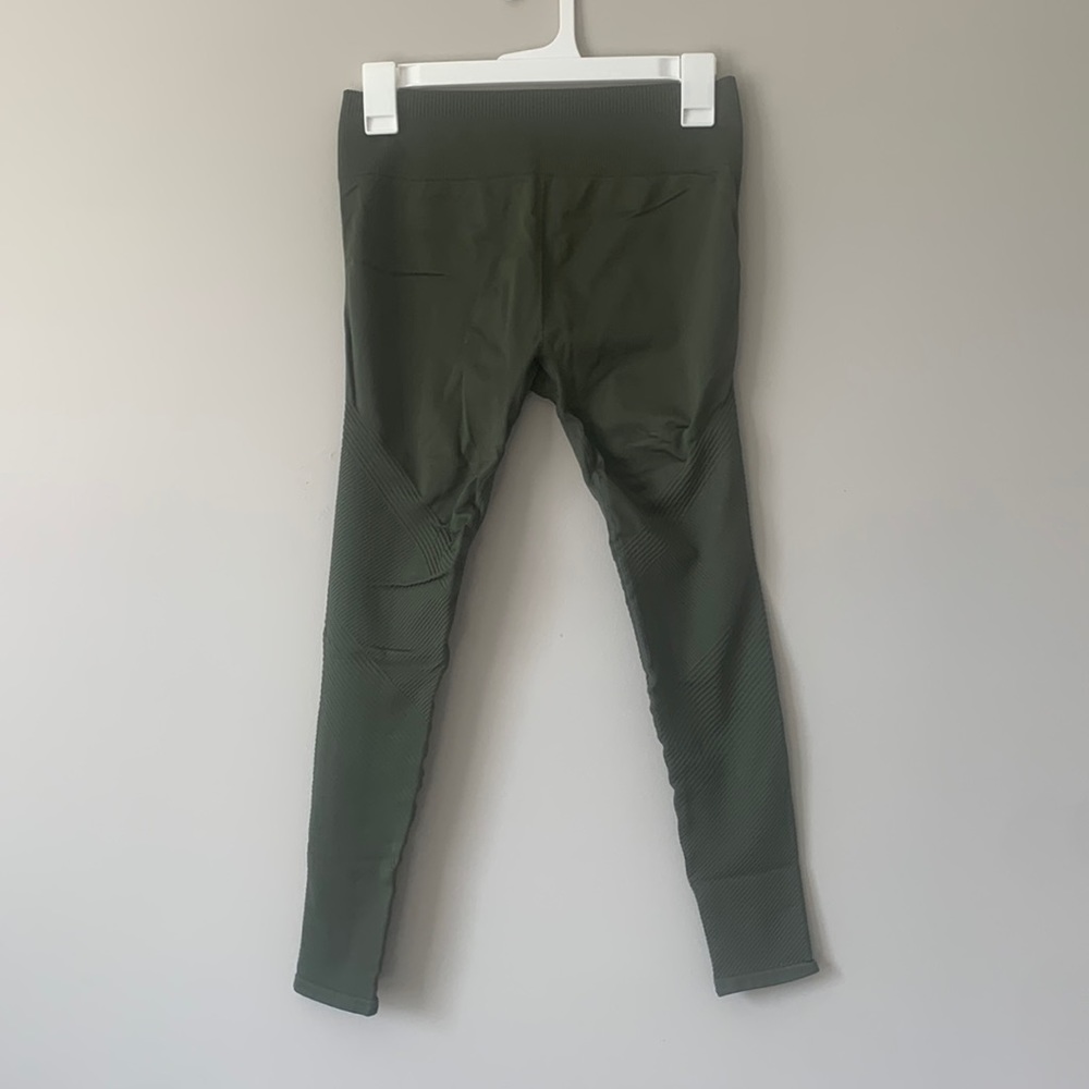 Fabletics green leggings